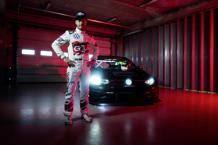 Festiwal Volkswagena Golfa GTI podczas weekendu wyścigowego 24h ADAC na torze Nürburgring